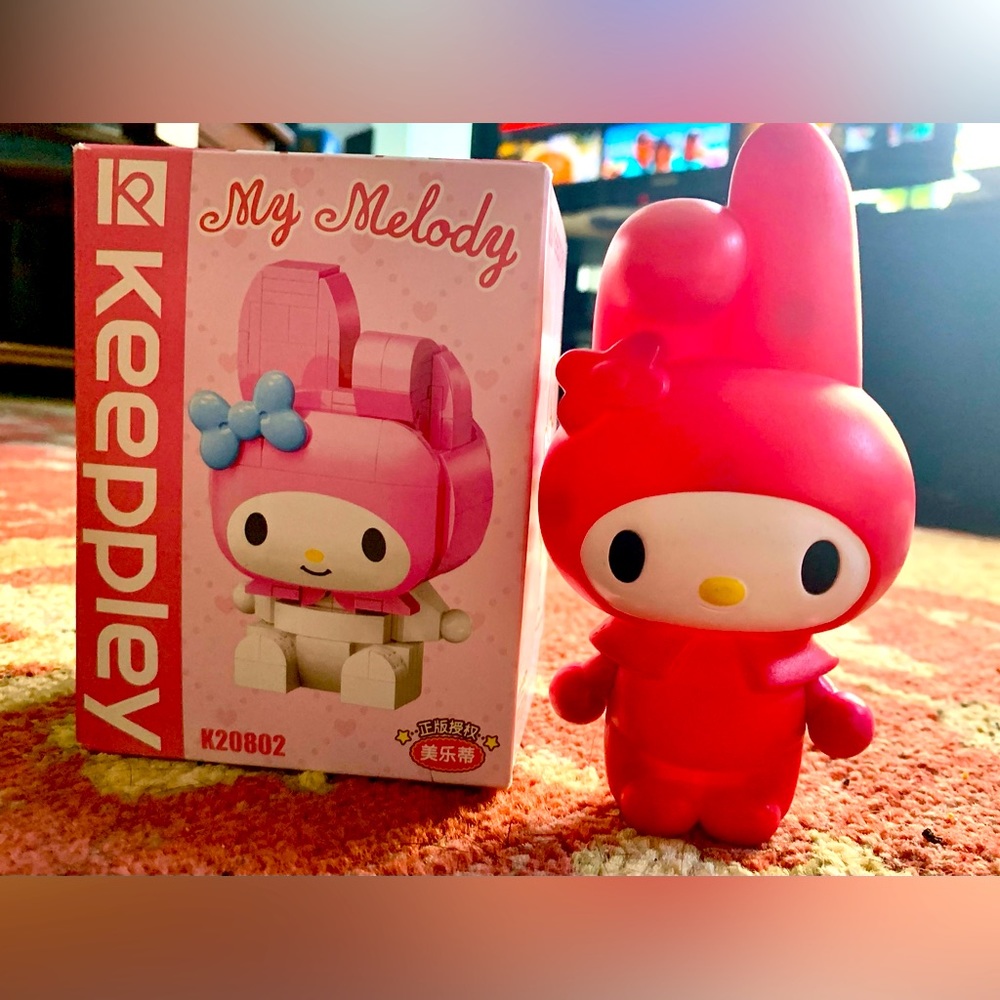 *free gift included* Sealed Qman Keeppley - My Melody Building Blocks - Sanrio